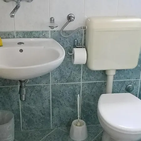 Apartament 4