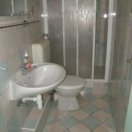 Apartment 4